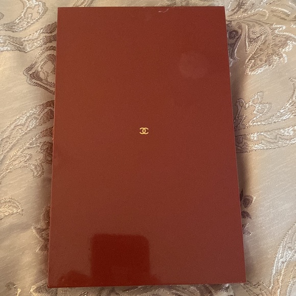 Chanel red notebook - Picture 3 of 3